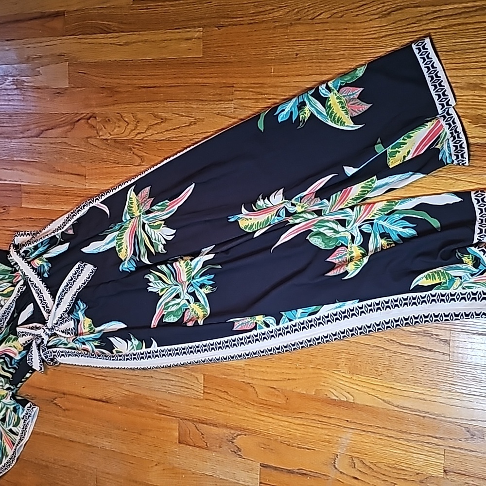 Flying Tomatoe wide legged jumpsuit - size S - Picture 6 of 16